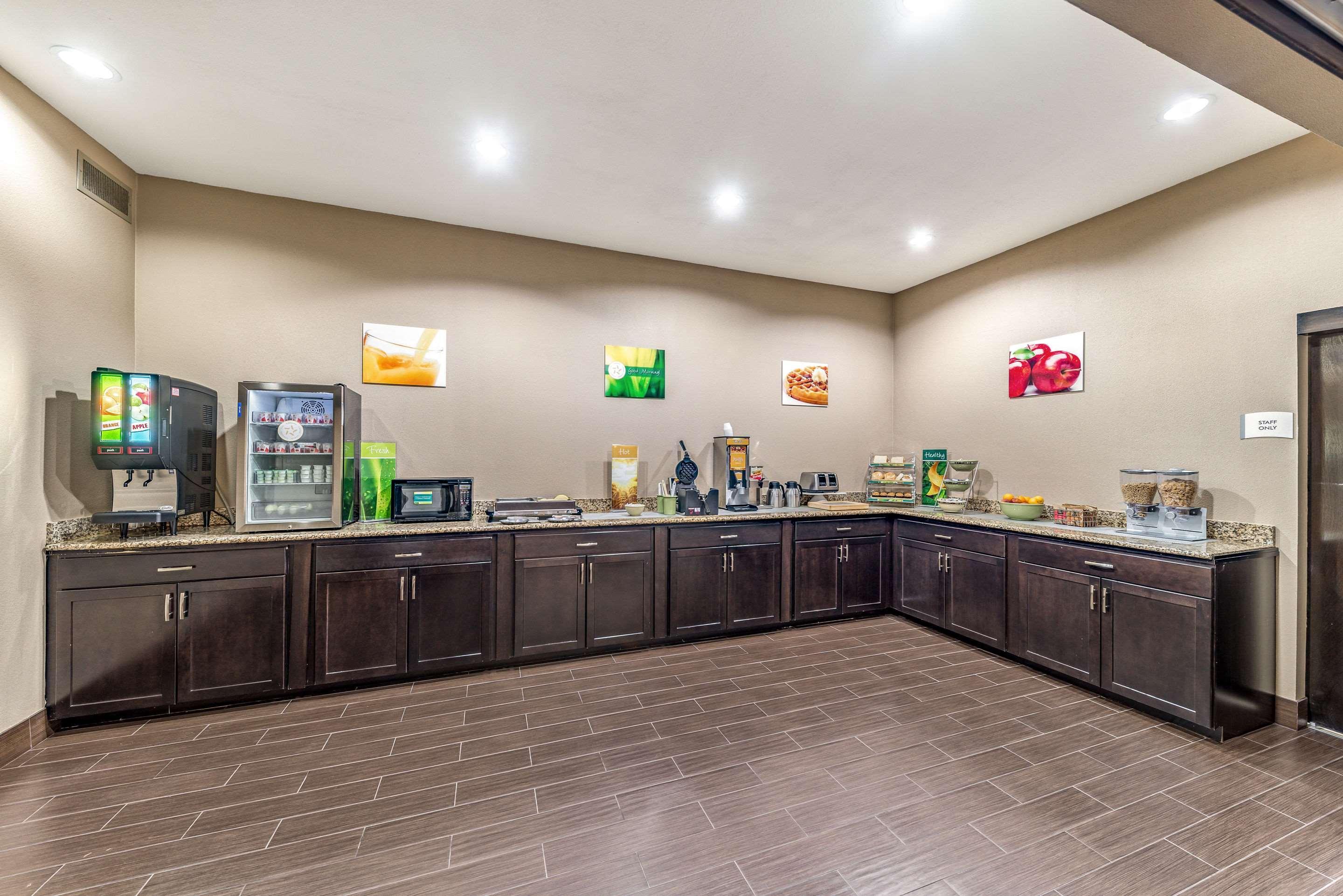 Quality Inn West Plano - Dallas Buitenkant foto