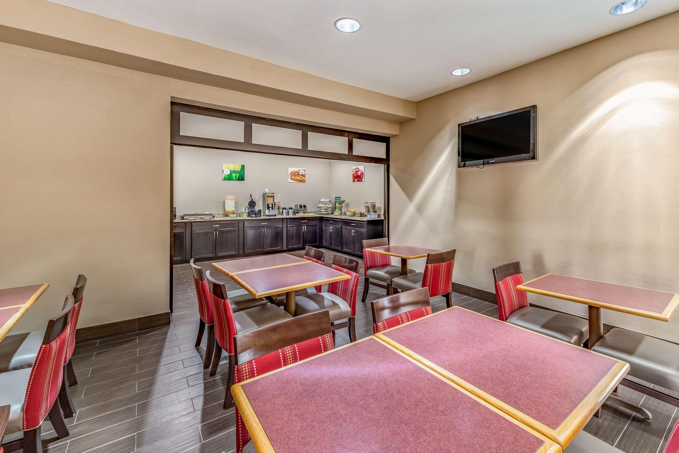Quality Inn West Plano - Dallas Buitenkant foto