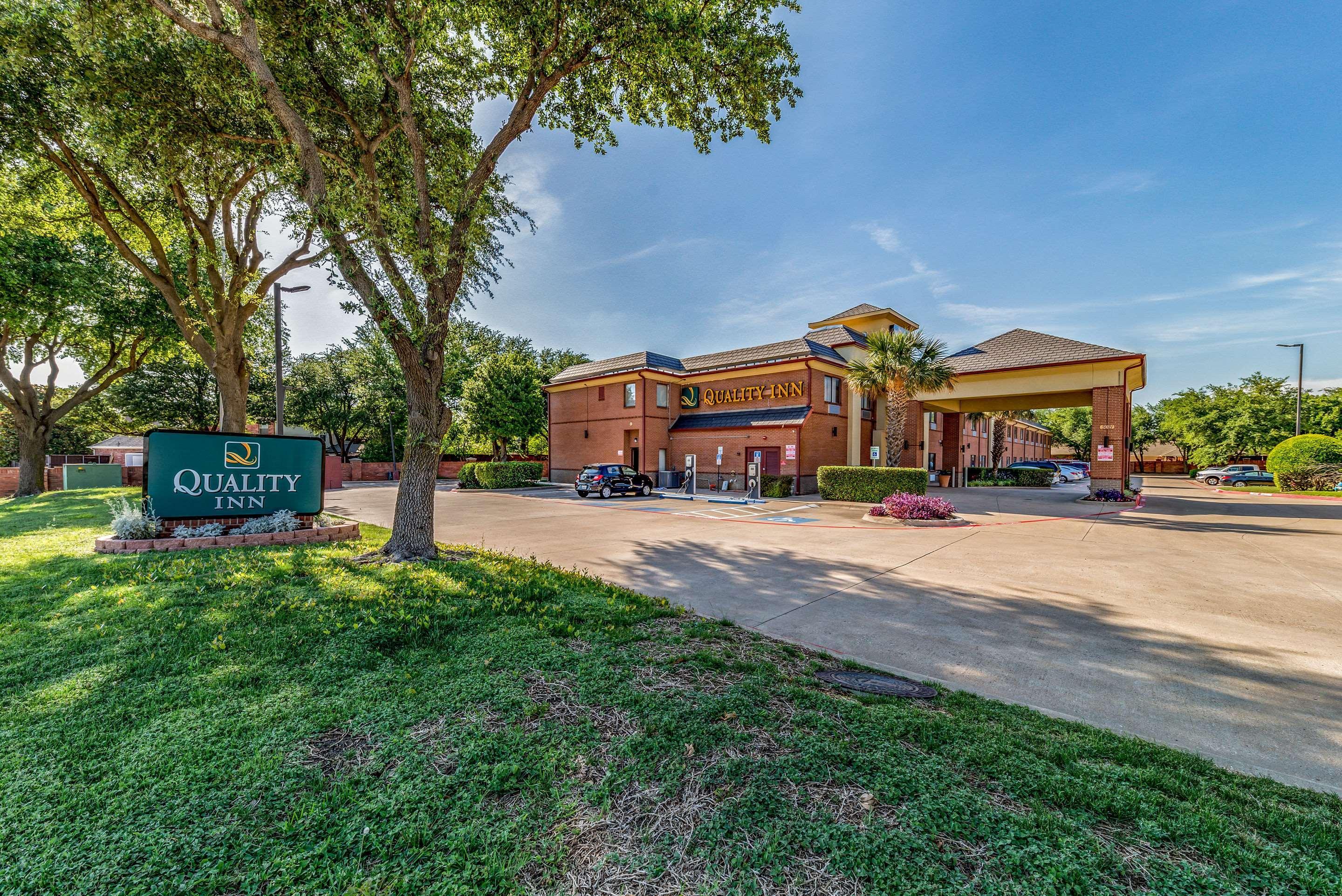 Quality Inn West Plano - Dallas Buitenkant foto