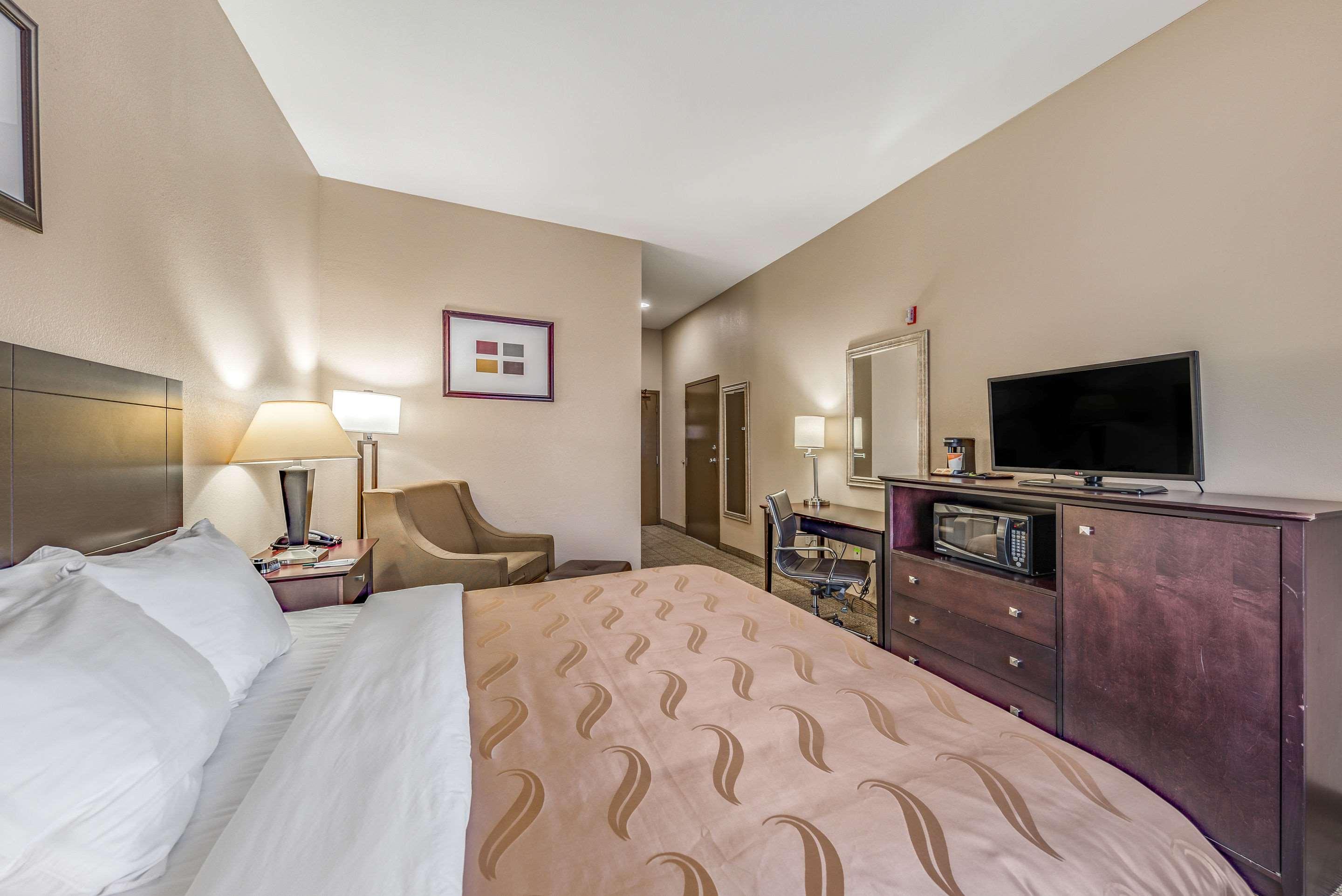 Quality Inn West Plano - Dallas Buitenkant foto