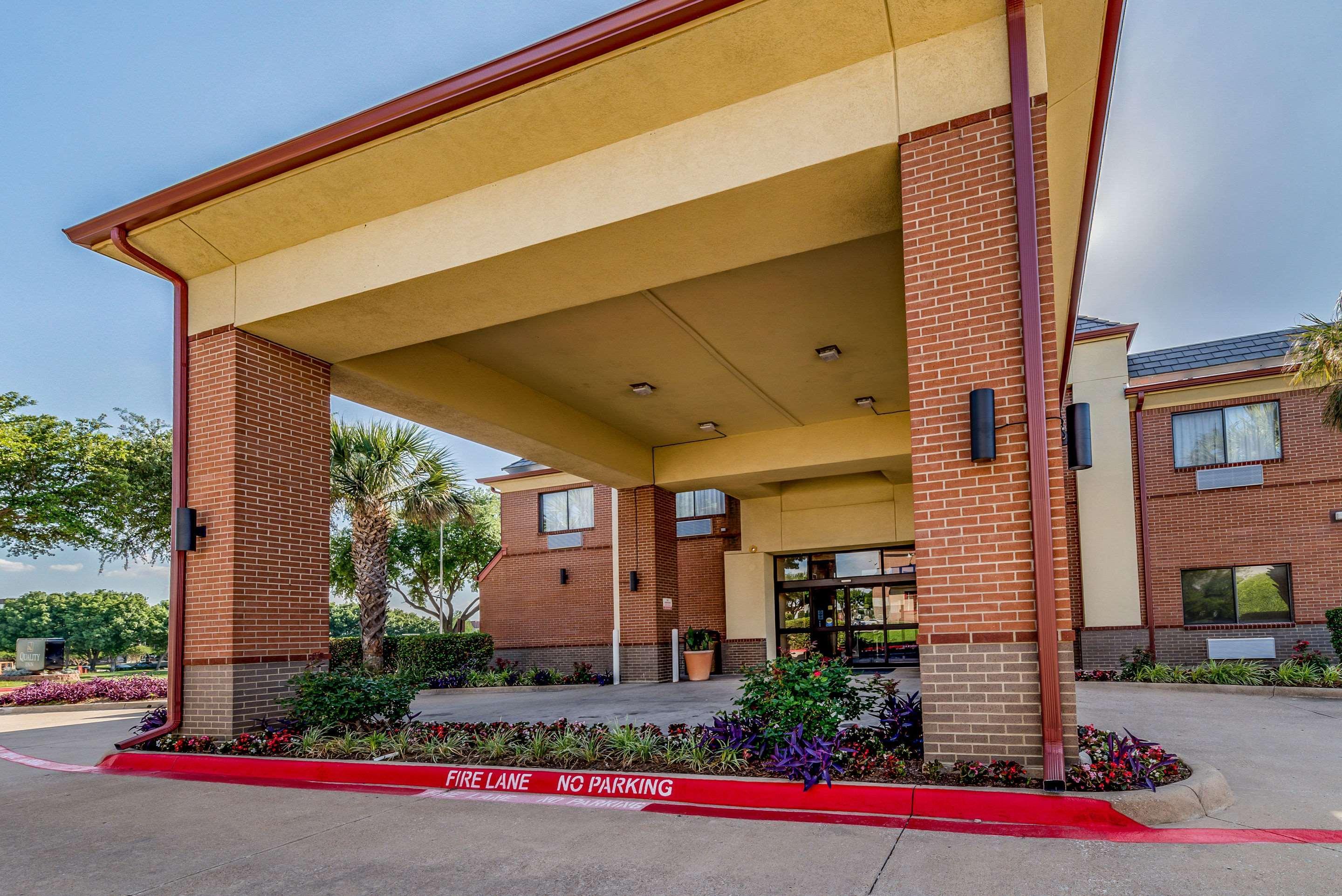 Quality Inn West Plano - Dallas Buitenkant foto