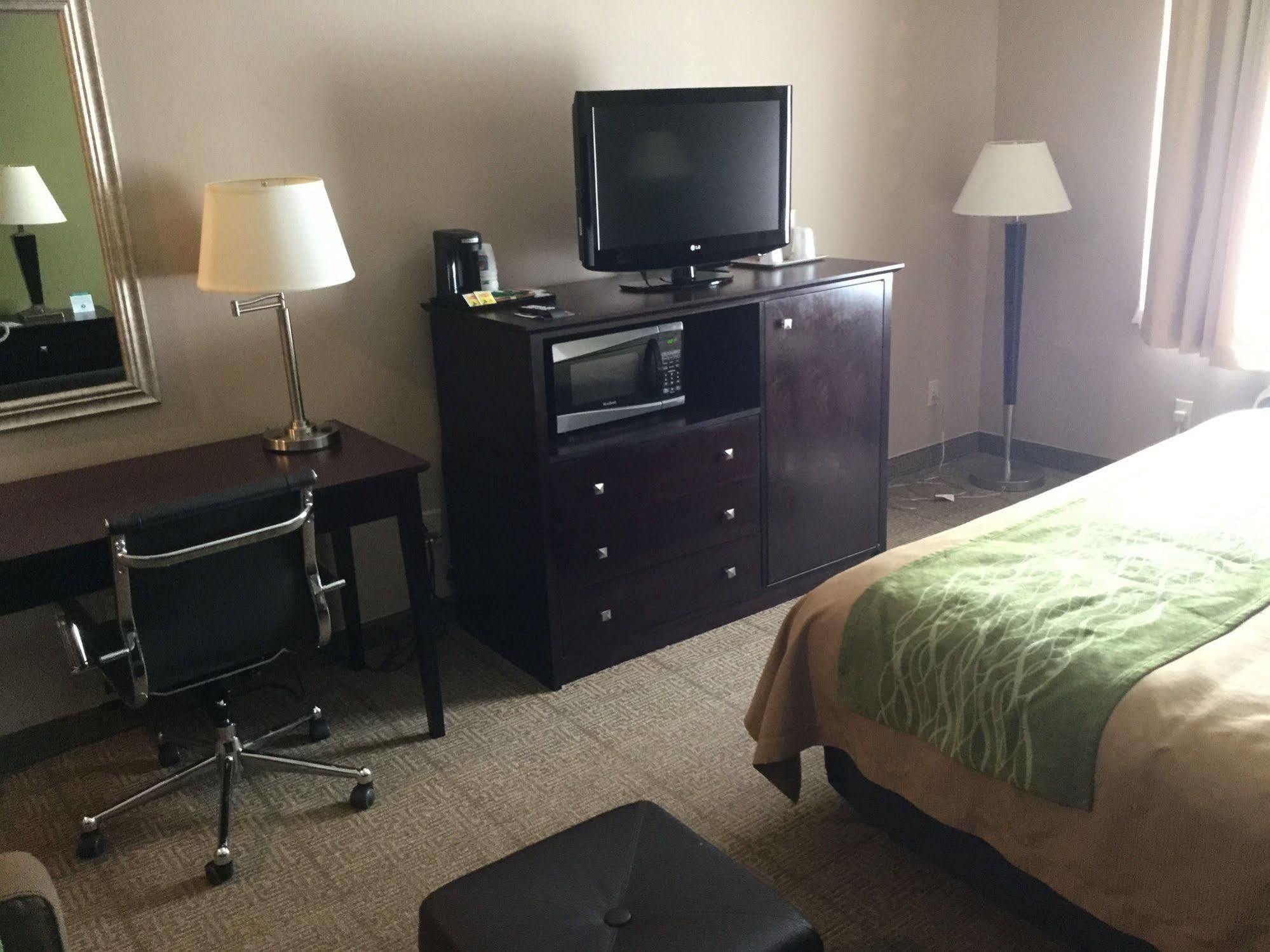 Quality Inn West Plano - Dallas Buitenkant foto
