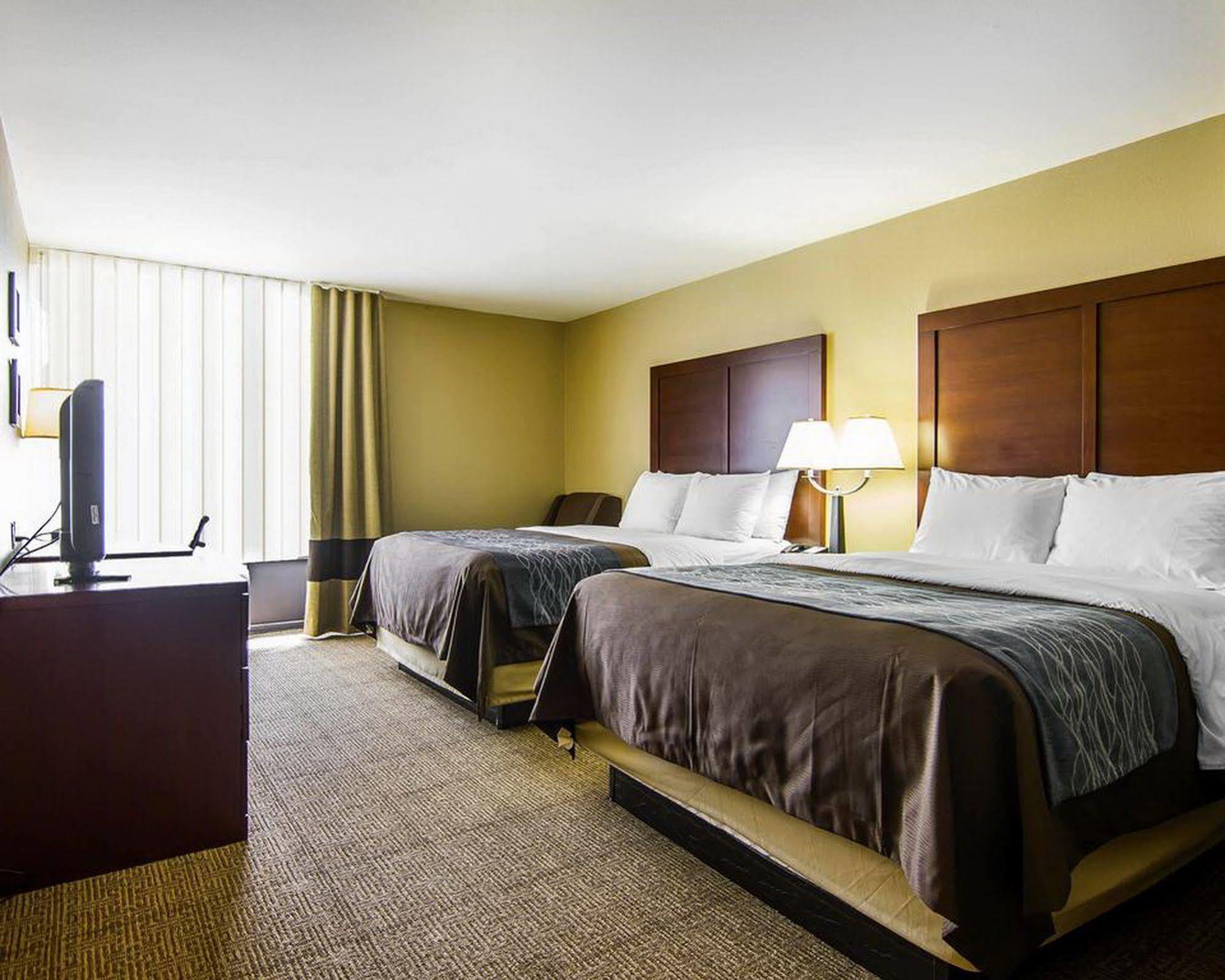 Quality Inn West Plano - Dallas Buitenkant foto